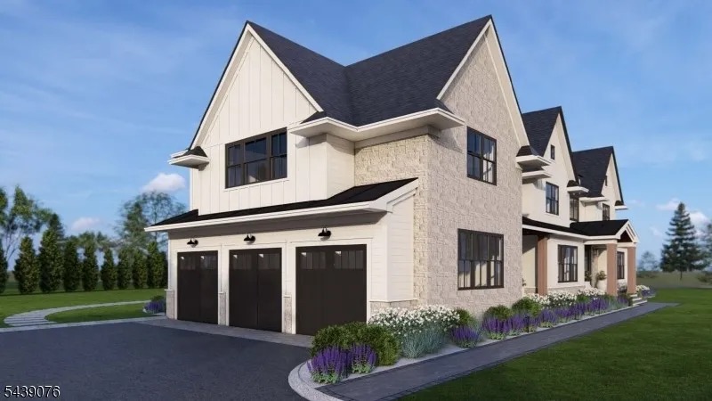 Three-car garage at 776 Comanche Lane